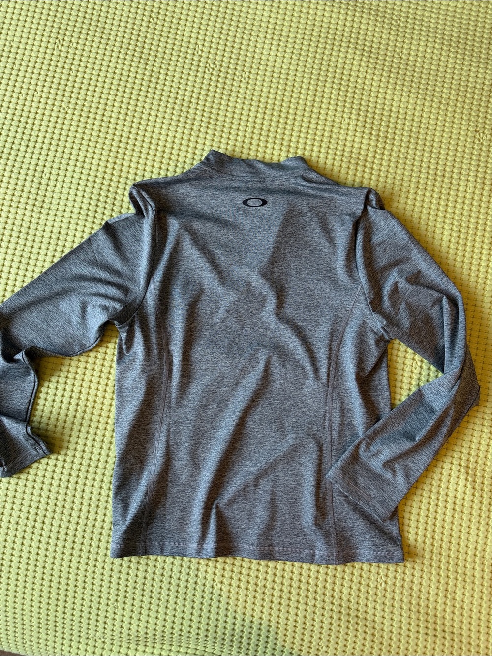 Oakley Gray Performance Fit Quarter-Zip Pullover - Picture 3 of 3